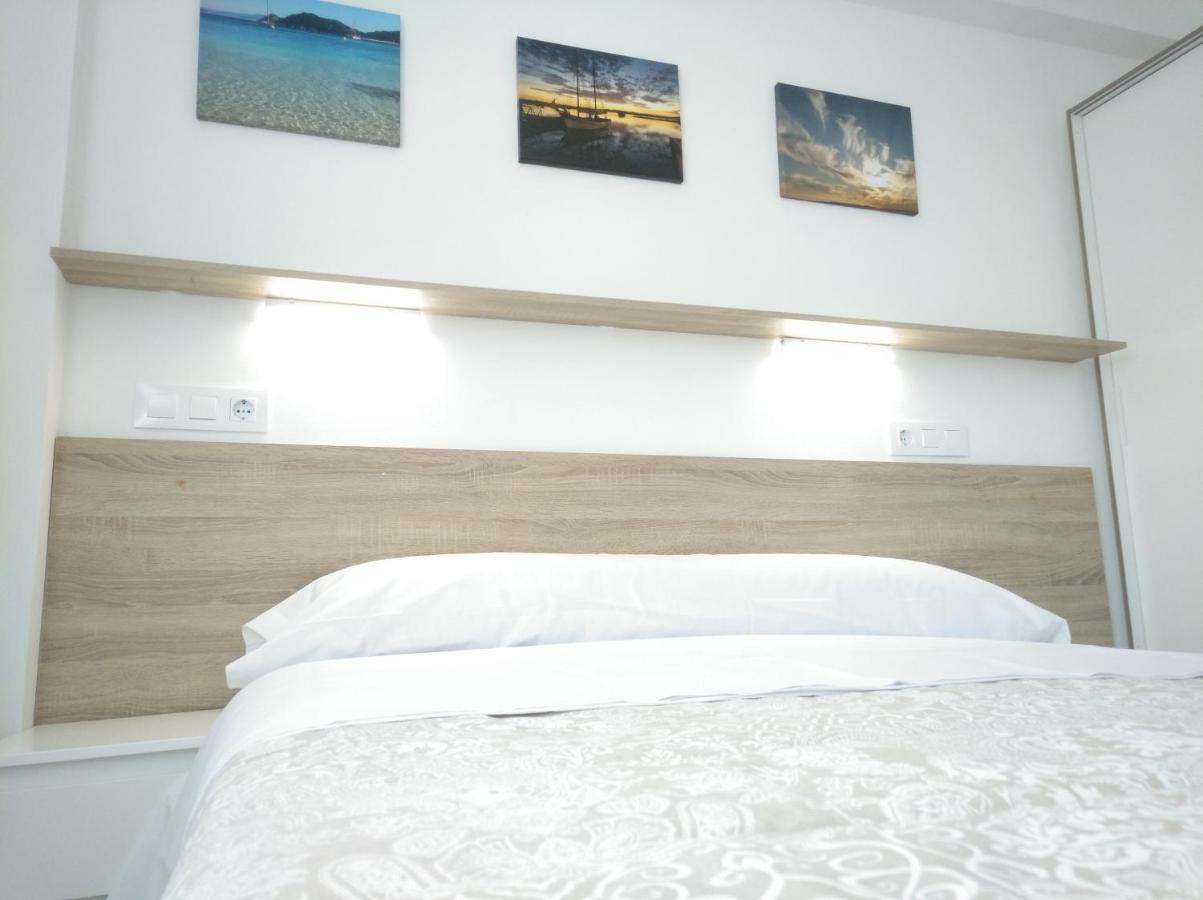 Apartamentos Poniente Villanueva De Arosa Εξωτερικό φωτογραφία