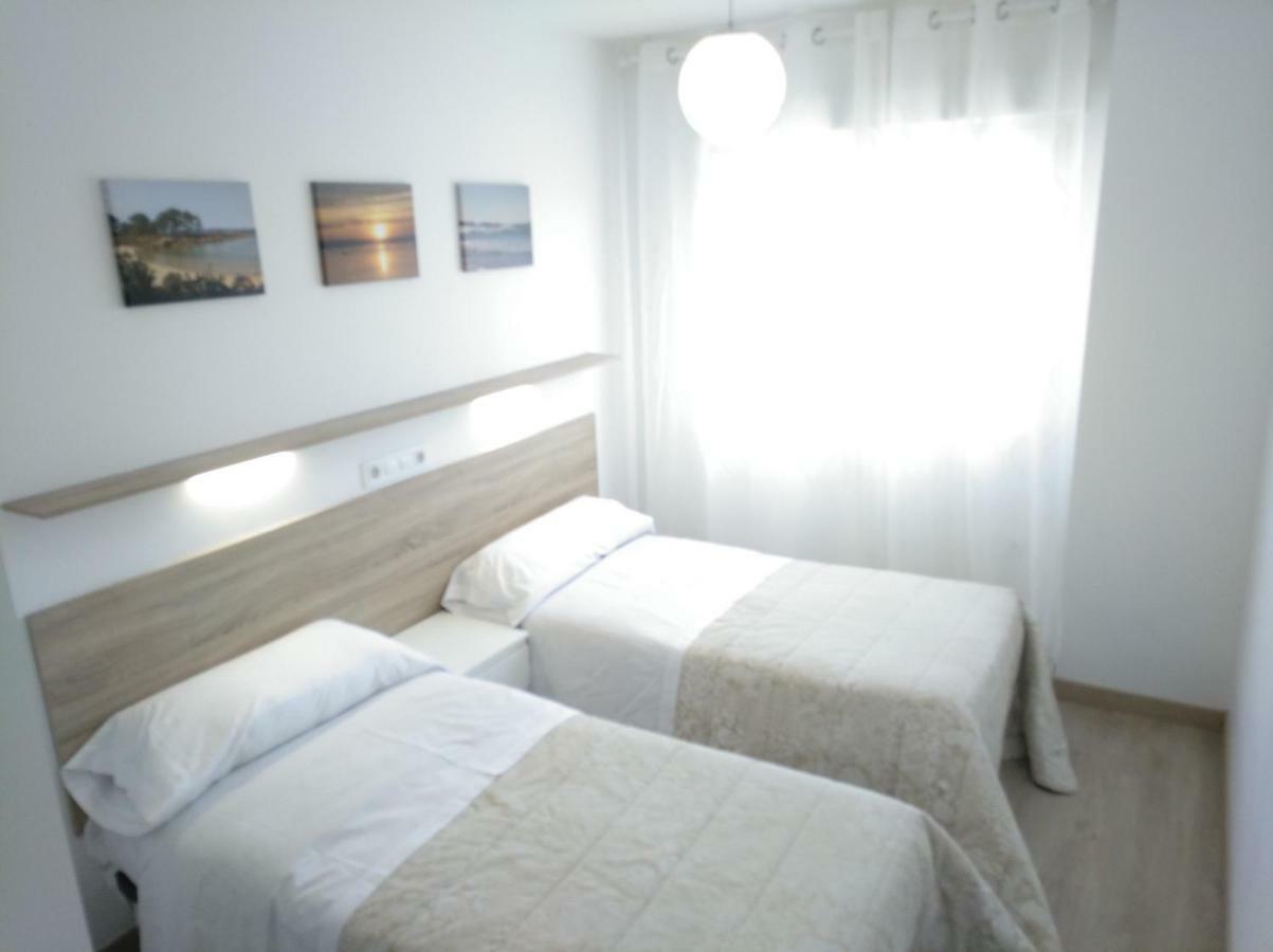 Apartamentos Poniente Villanueva De Arosa Εξωτερικό φωτογραφία